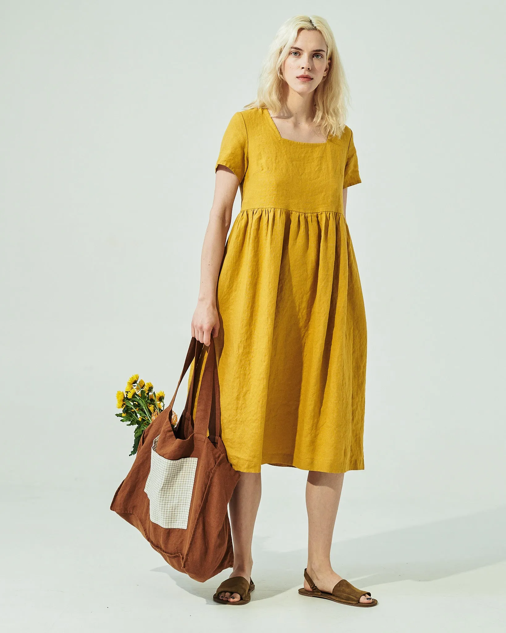 Linen Tote Bag in Toast (SS24)