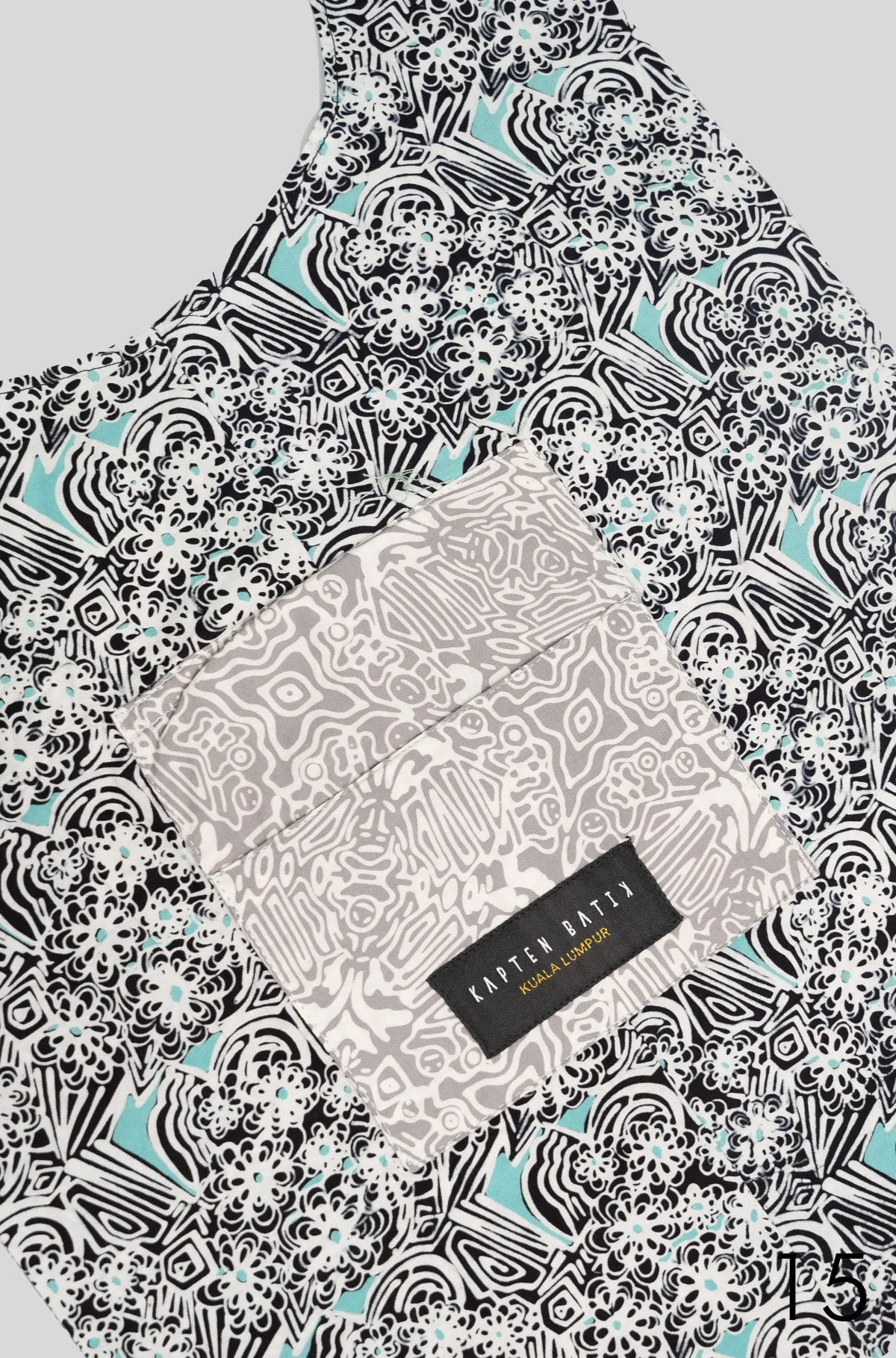 [ONLINE EXCLUSIVE] Artisanal Batik Pocket Grocer Bag