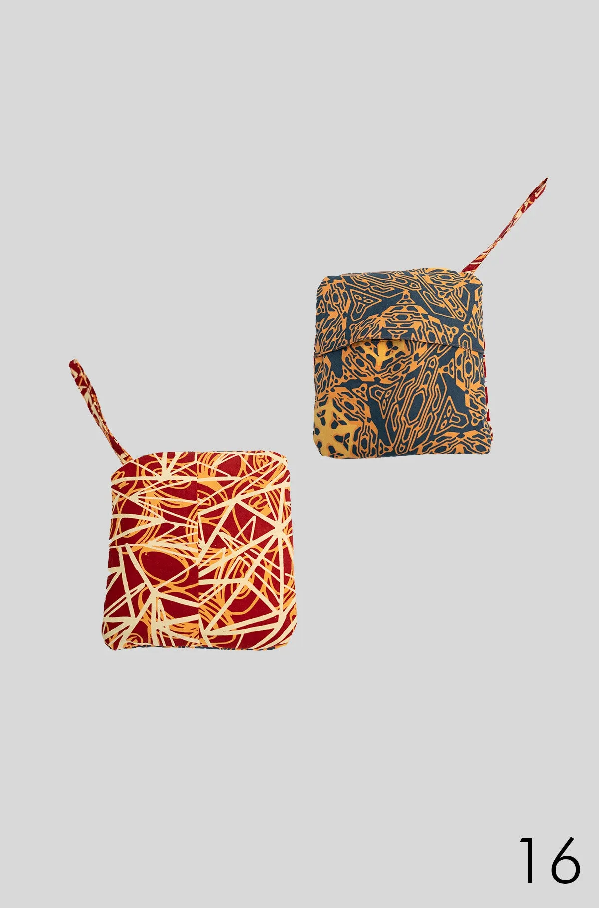 [ONLINE EXCLUSIVE] Artisanal Batik Pocket Grocer Bag