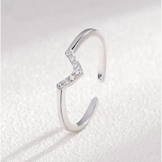 "V" 925 Sterling Silver Ring, Perfect for Vegans to Share Your Kind Lifestyle