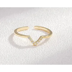 "V" 925 Sterling Silver Ring, Perfect for Vegans to Share Your Kind Lifestyle