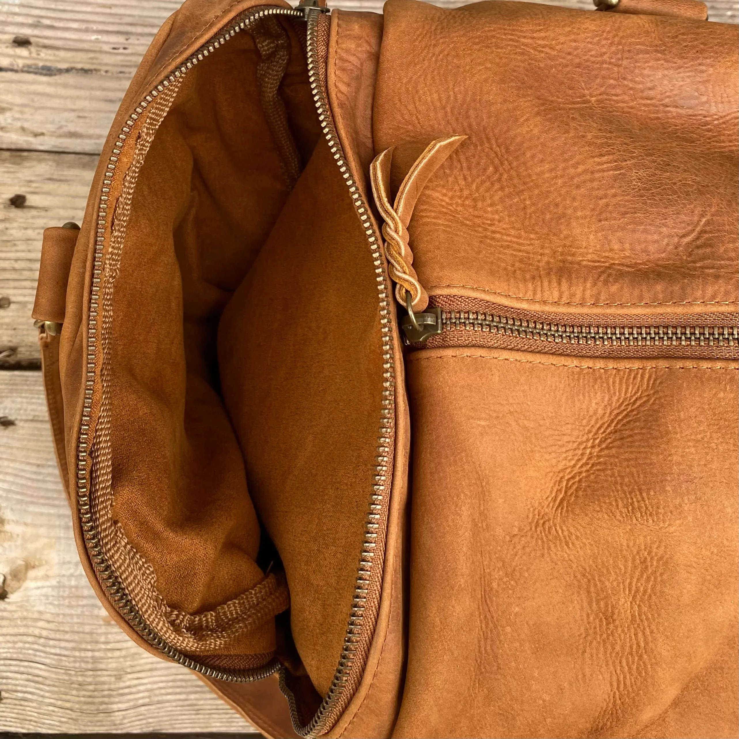 Soft Leather Travel / Duffle / Sports Bag