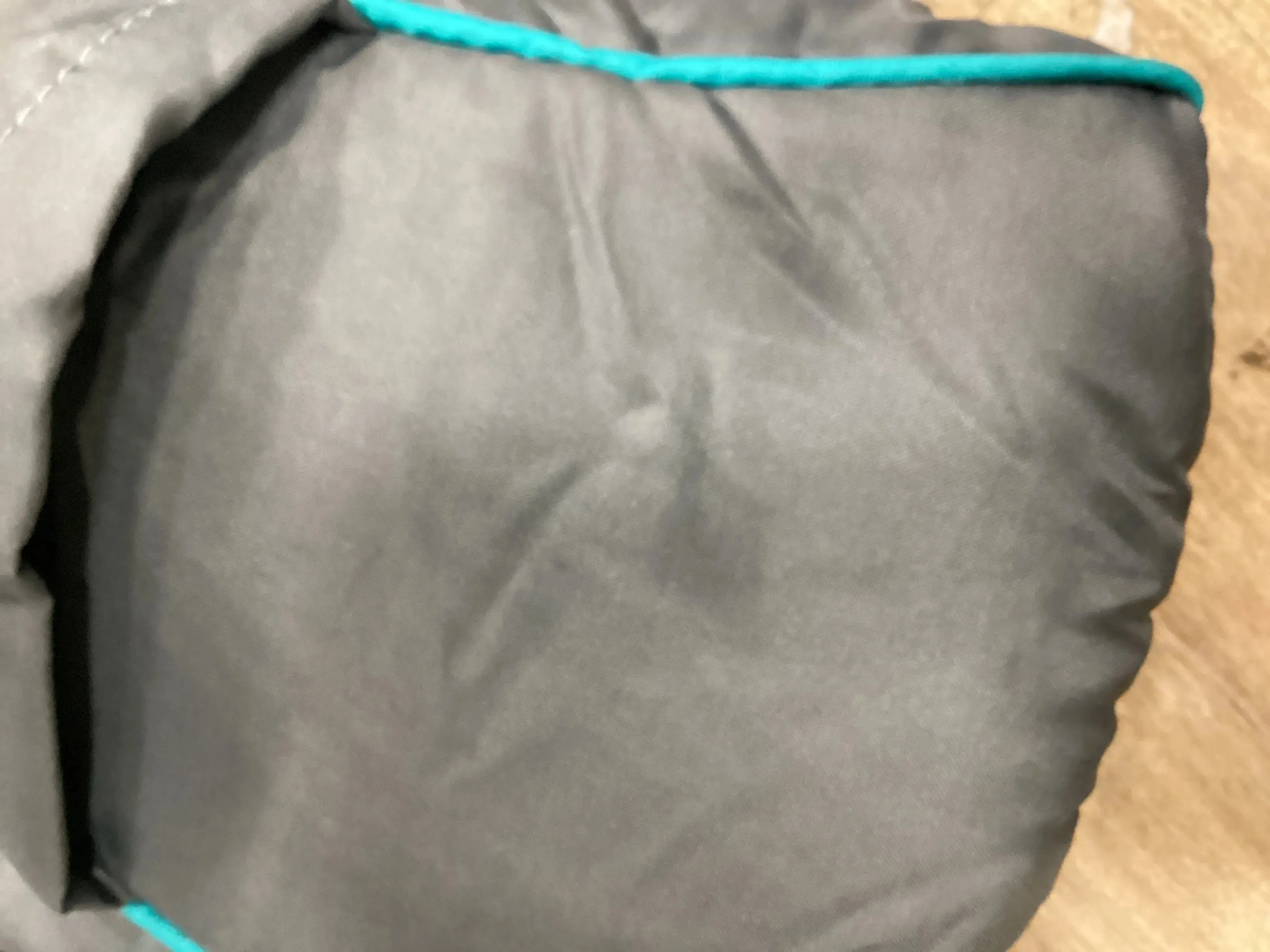 Swift Classic Baby Carrier With Pocket - Gray (Floor Model)
